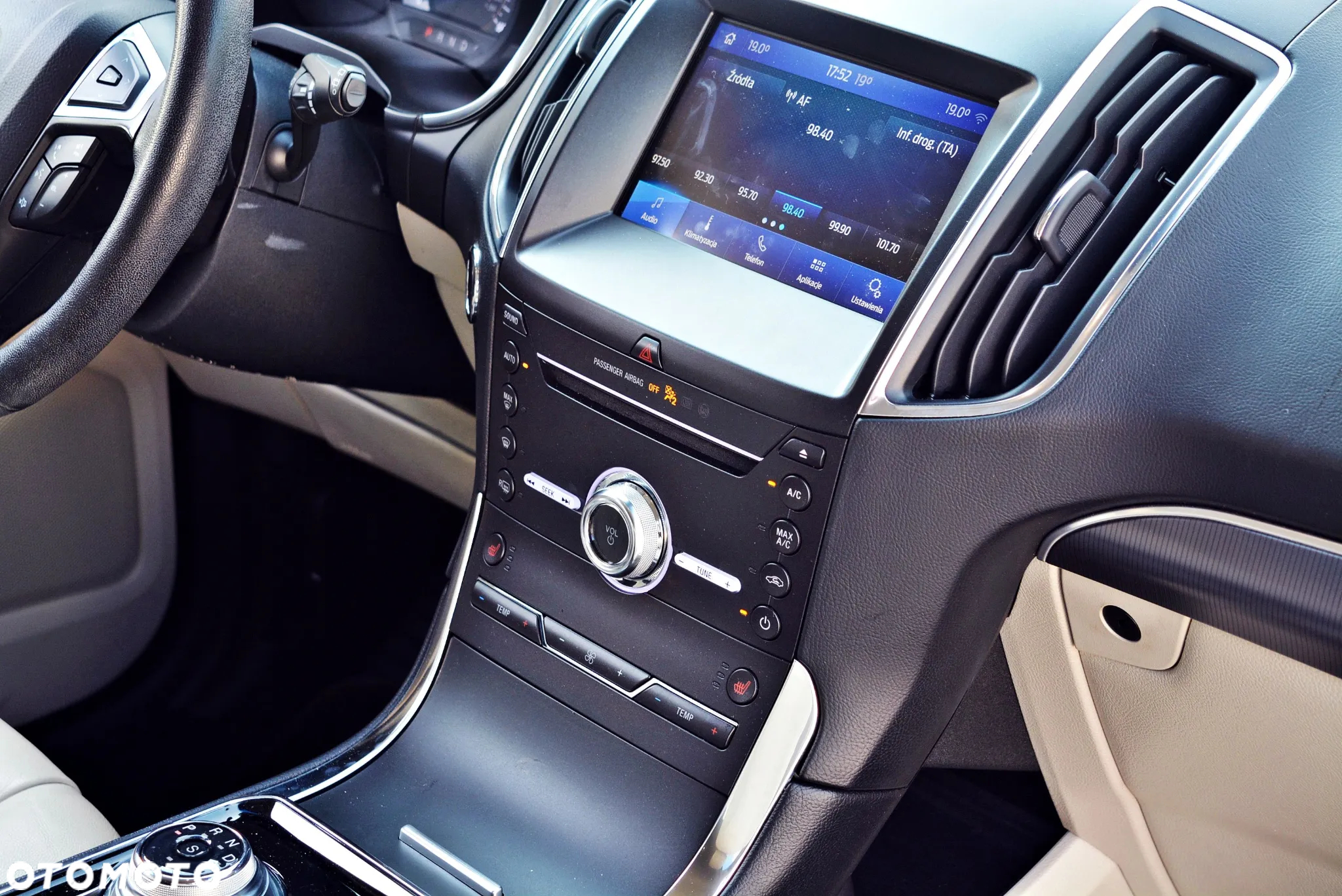 Ford Edge 2.0 EcoBlue Twin-Turbo 4WD Titanium - 10