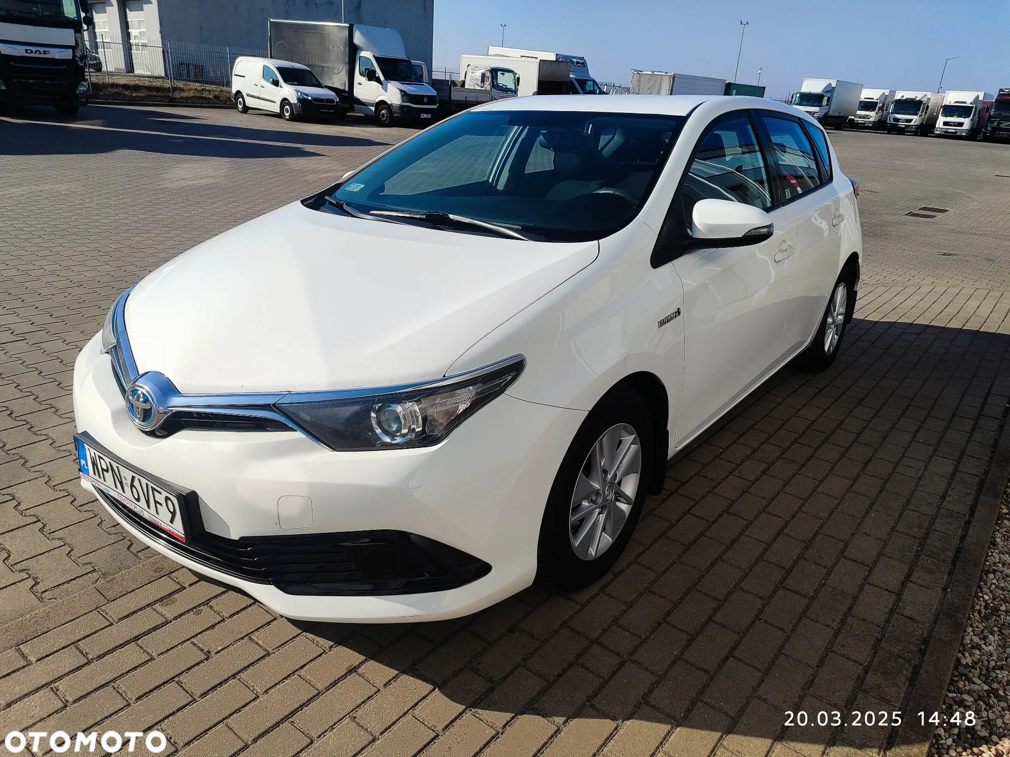 Toyota Auris Hybrid 135 Comfort - 1