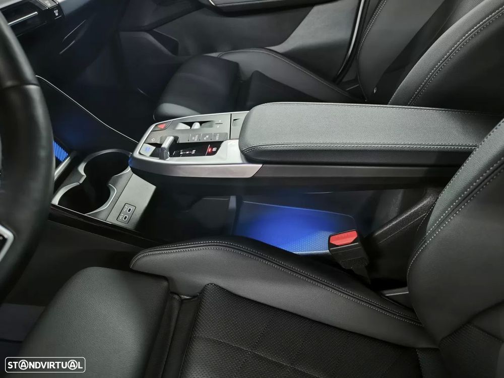 BMW iX1 xDrive30 Pack Desportivo M - 24