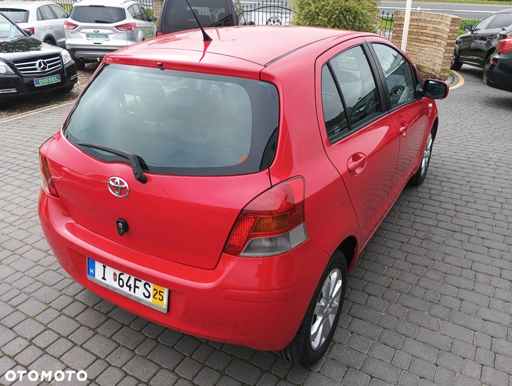 Toyota Yaris 1.4 D-4D Club - 11