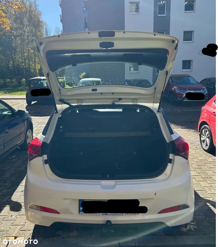 Hyundai I20 2016 photo 3