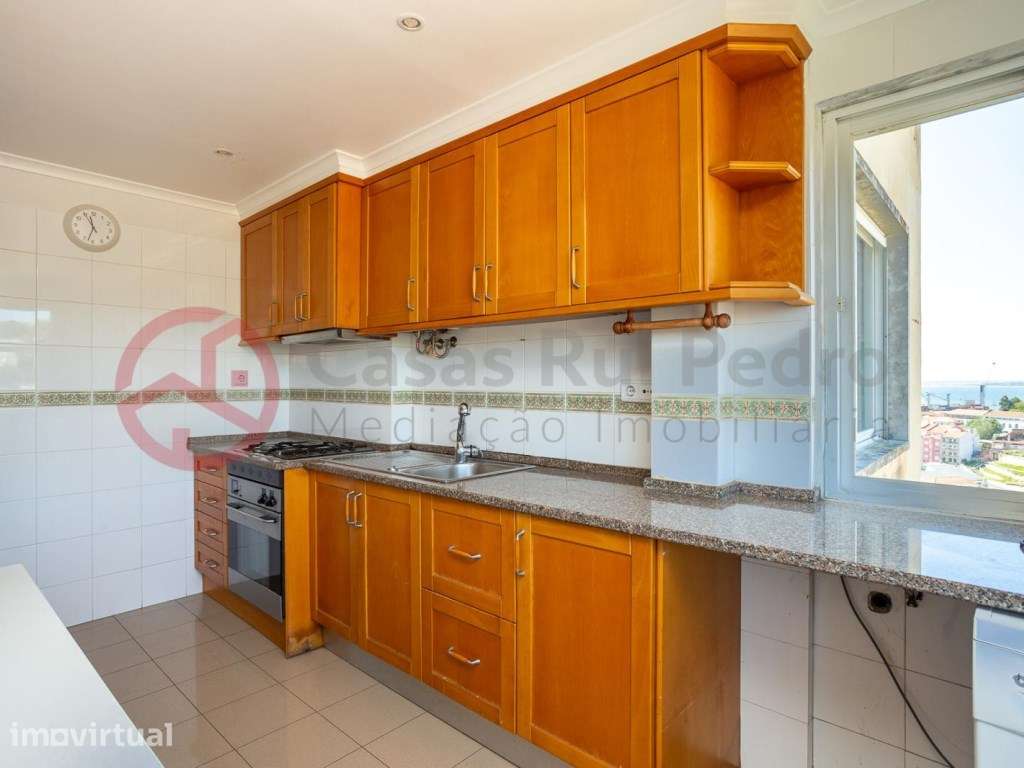 Apartamento T2 dúplex com vista rio, no Beato em Lisboa - Grande imagem: 2/43