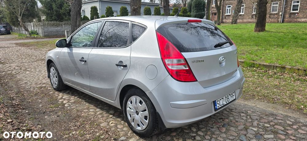 Hyundai i30 2.0 CRDi Style - 3
