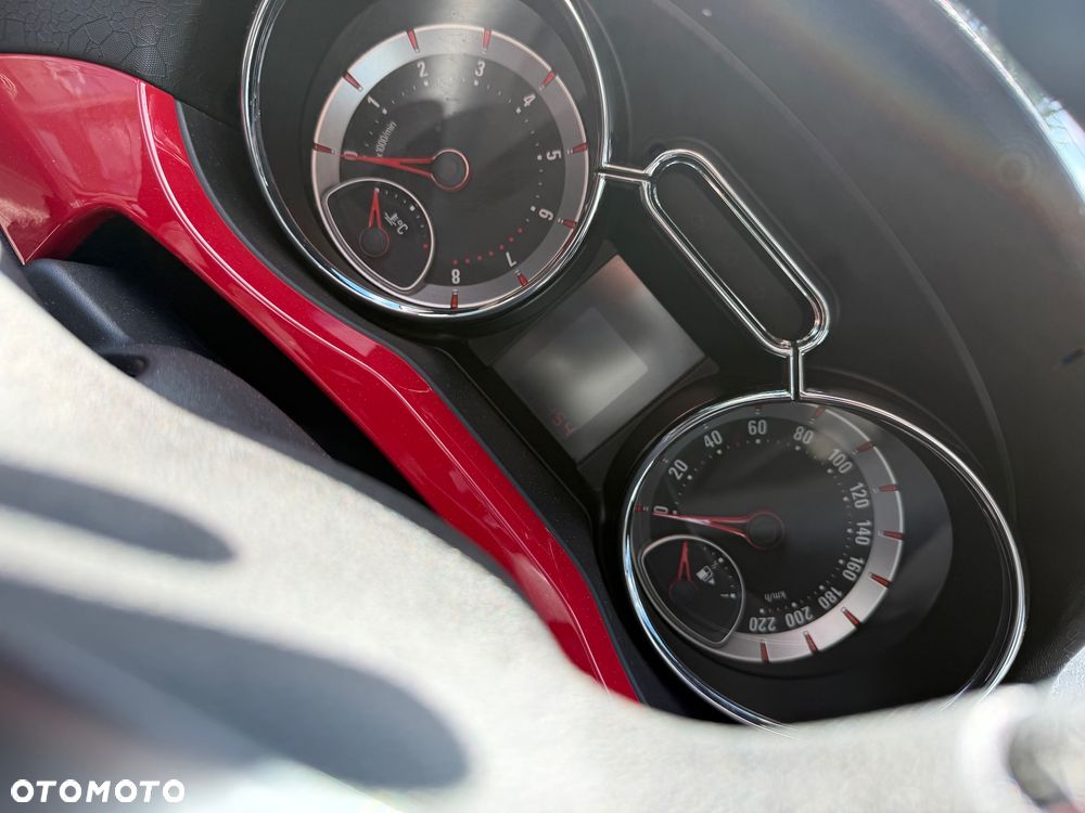 Opel Adam 1.2 - 8