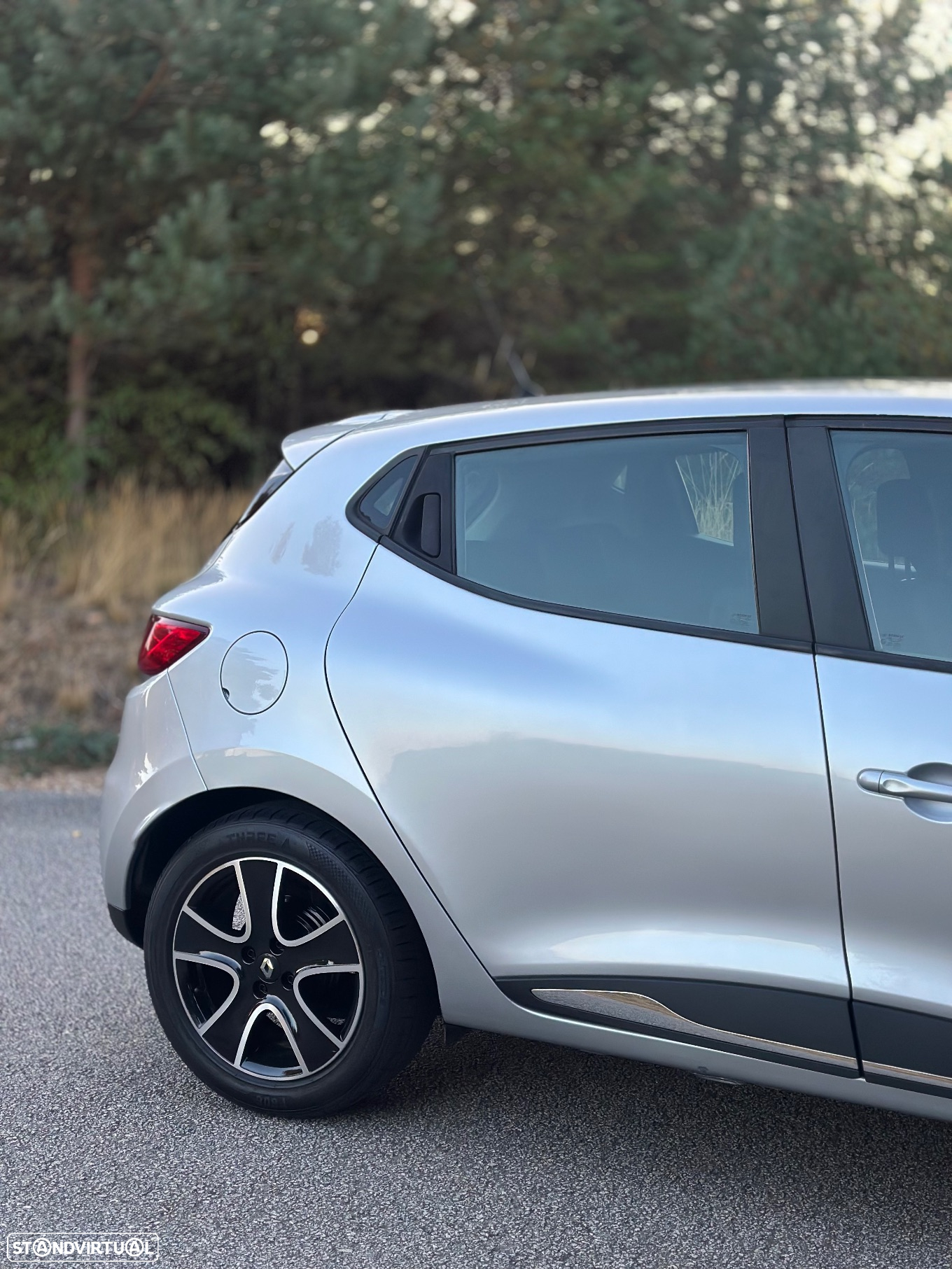 Renault Clio 0.9 TCE Limited - 21