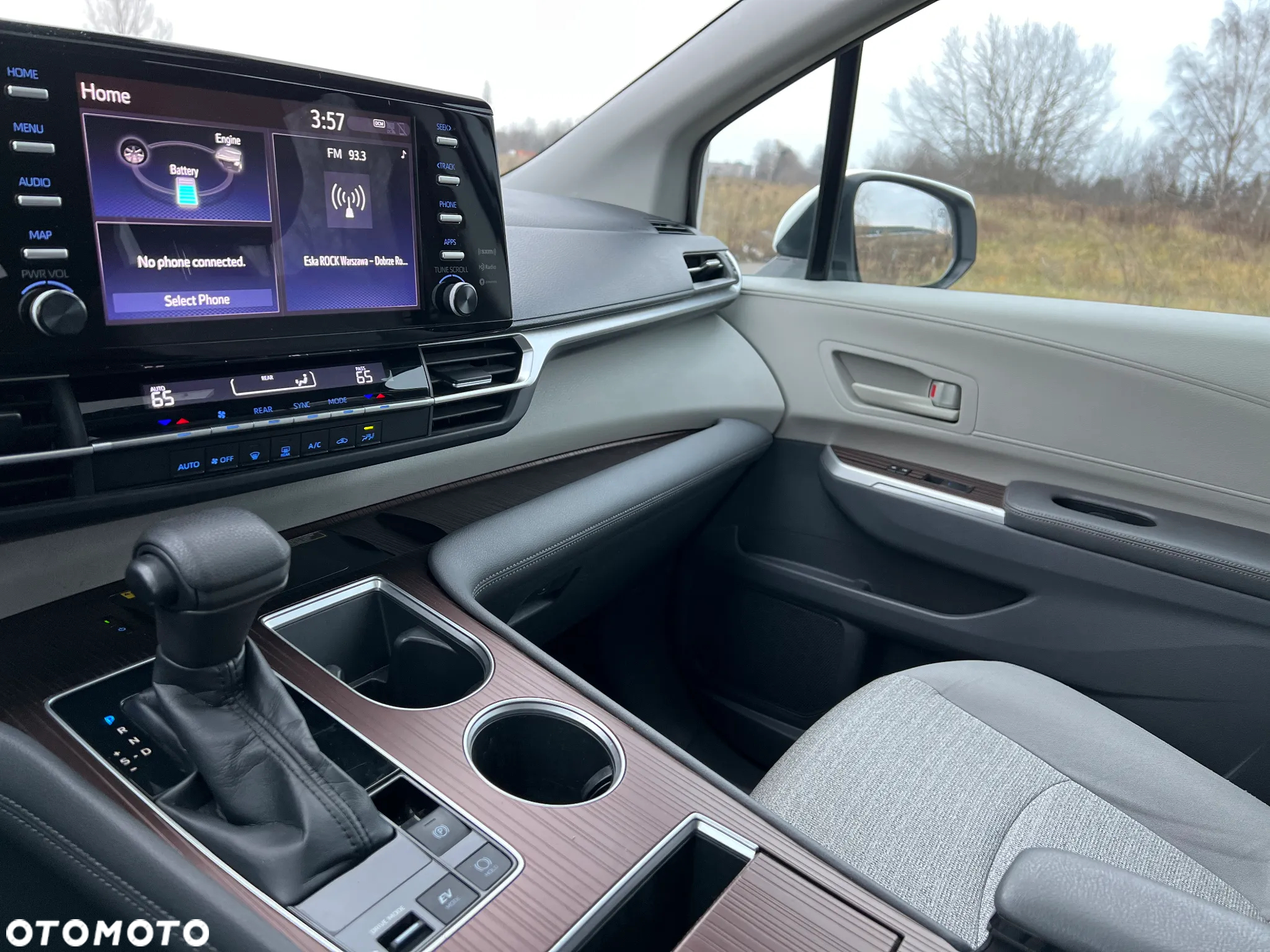 Toyota Sienna - 26