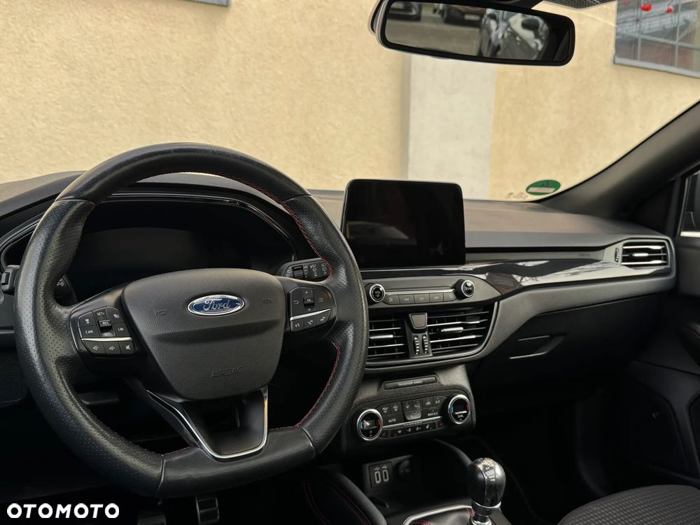Ford Focus 1.5 EcoBlue ST-Line - 26