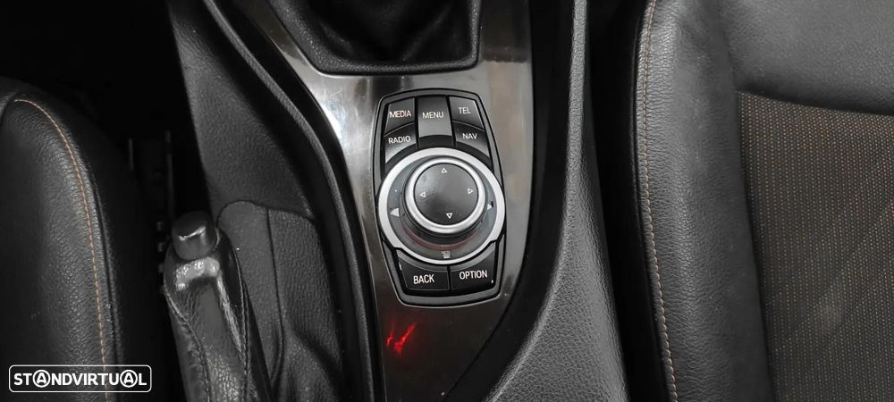 BMW X1 18 d sDrive Line Sport - 43