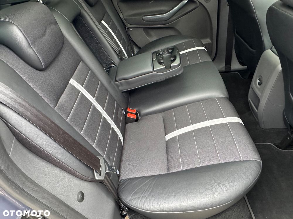 Ford Kuga 2.0 TDCi 4x4 Champions Edition - 28