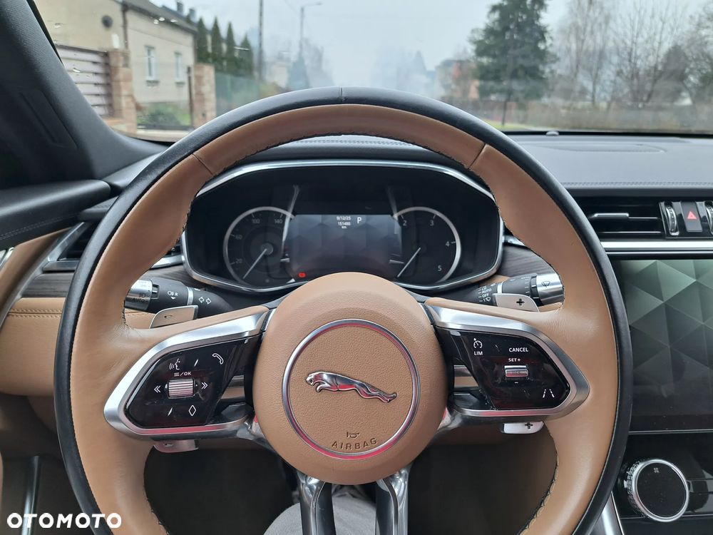 Jaguar XF D200 R-Dynamic HSE - 16