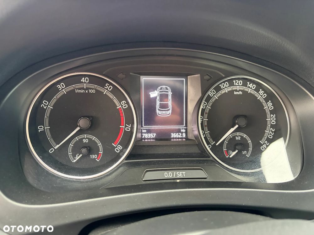 Skoda RAPID 1.0 TSI Ambition - 8