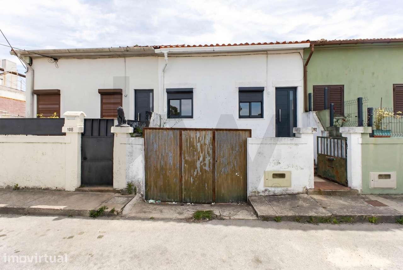 Moradia T2 com aproveitamento de sótão - Grande imagem: 2/22