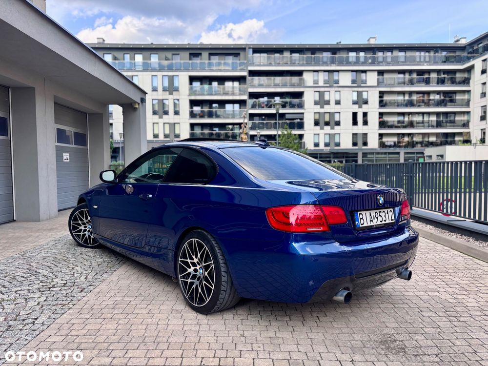 BMW Seria 3 335i M Sport Edition - 10