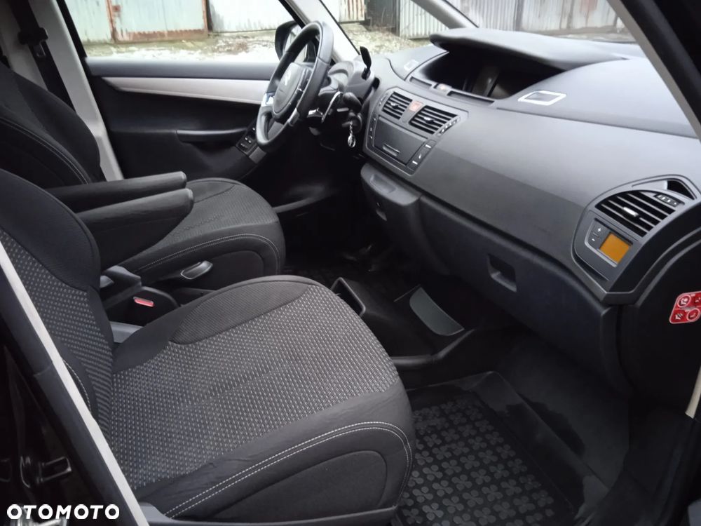 Citroën C4 ver-1-6-e--hdi-fap-egs6-exclusive - 8