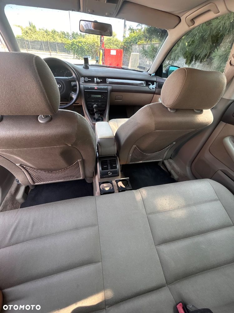 Audi A6 Limousine 2.4 - 13