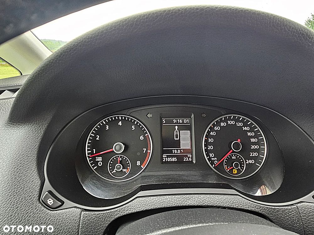 Volkswagen Sharan - 39