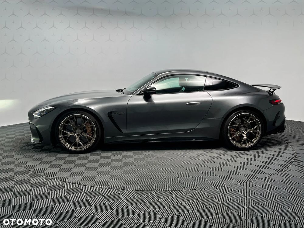 Mercedes-Benz AMG GT 63 4Matic+ - 8