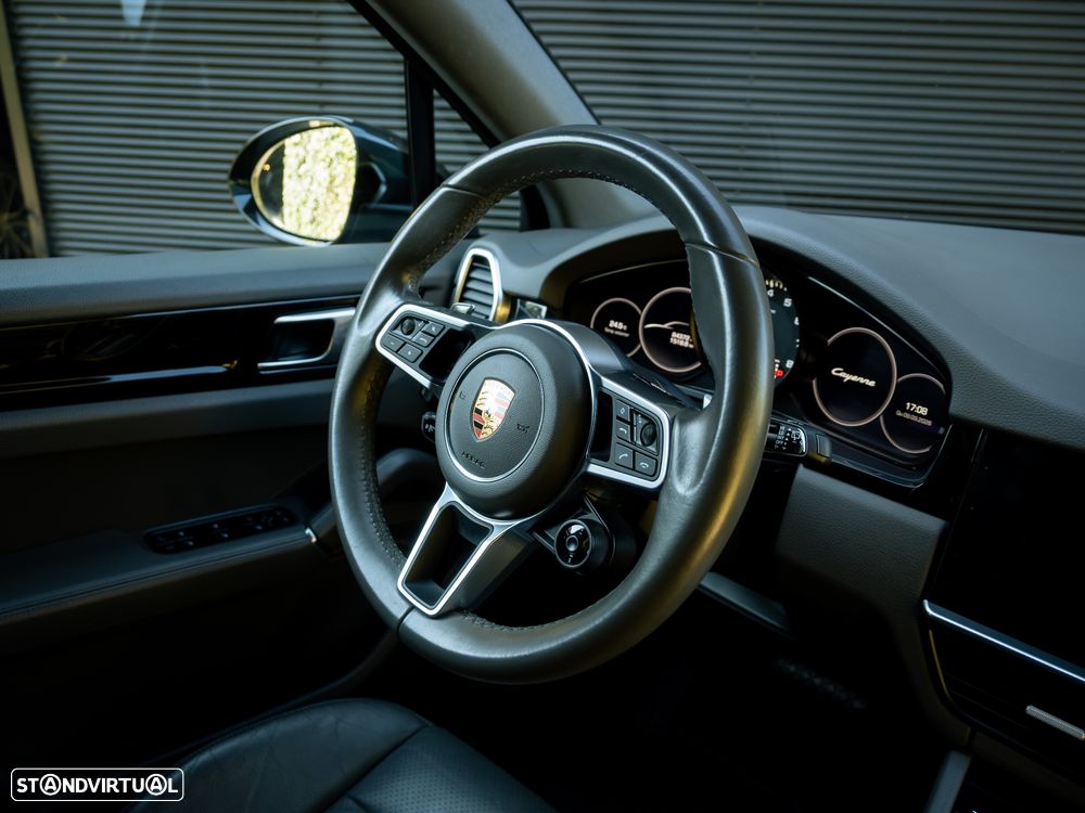 Porsche Cayenne E-Hybrid Tiptronic S - 26