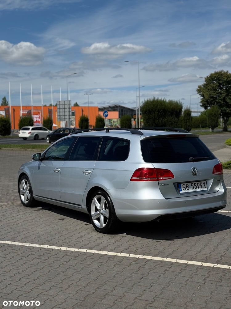 Volkswagen Passat 1.6 TDI Comfortline - 6