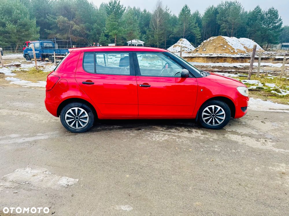 Skoda Fabia 1.2 HTP Ambition - 4