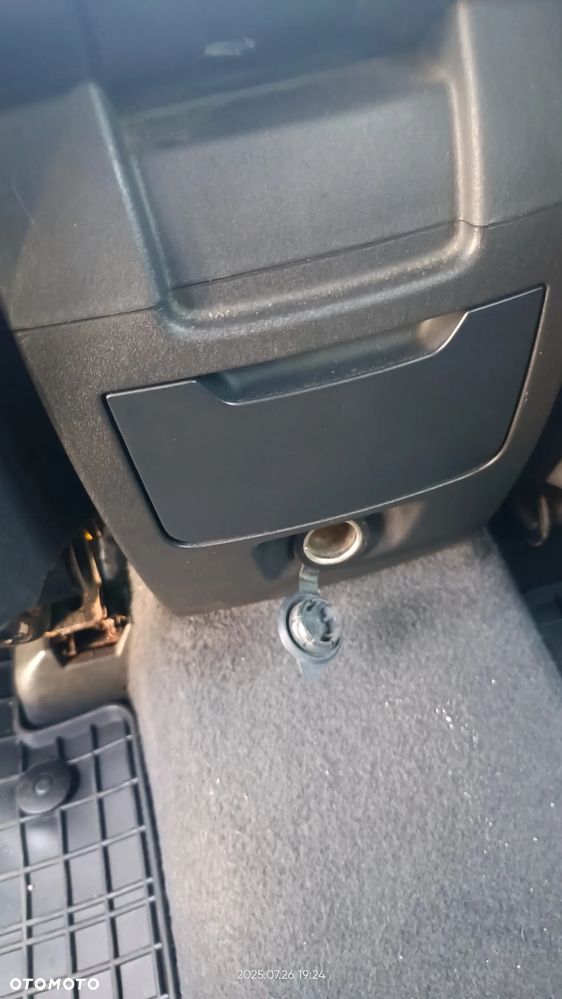 Volvo V50 1.6 Momentum - 17