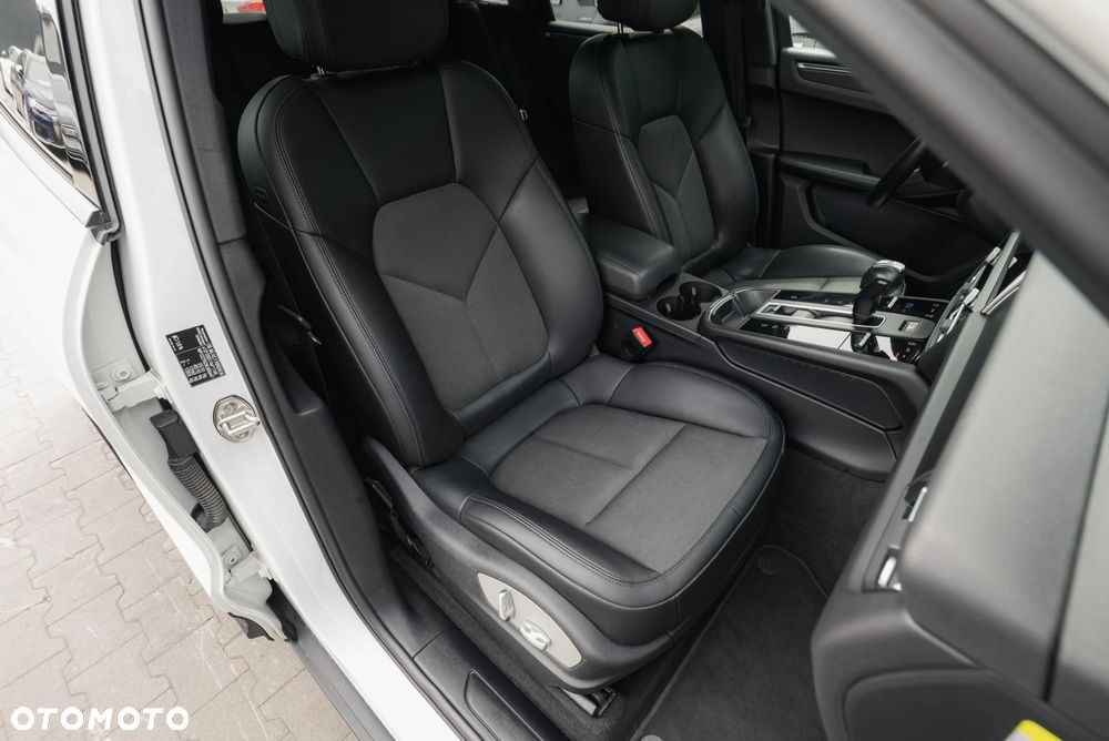 Porsche Macan Standard - 16