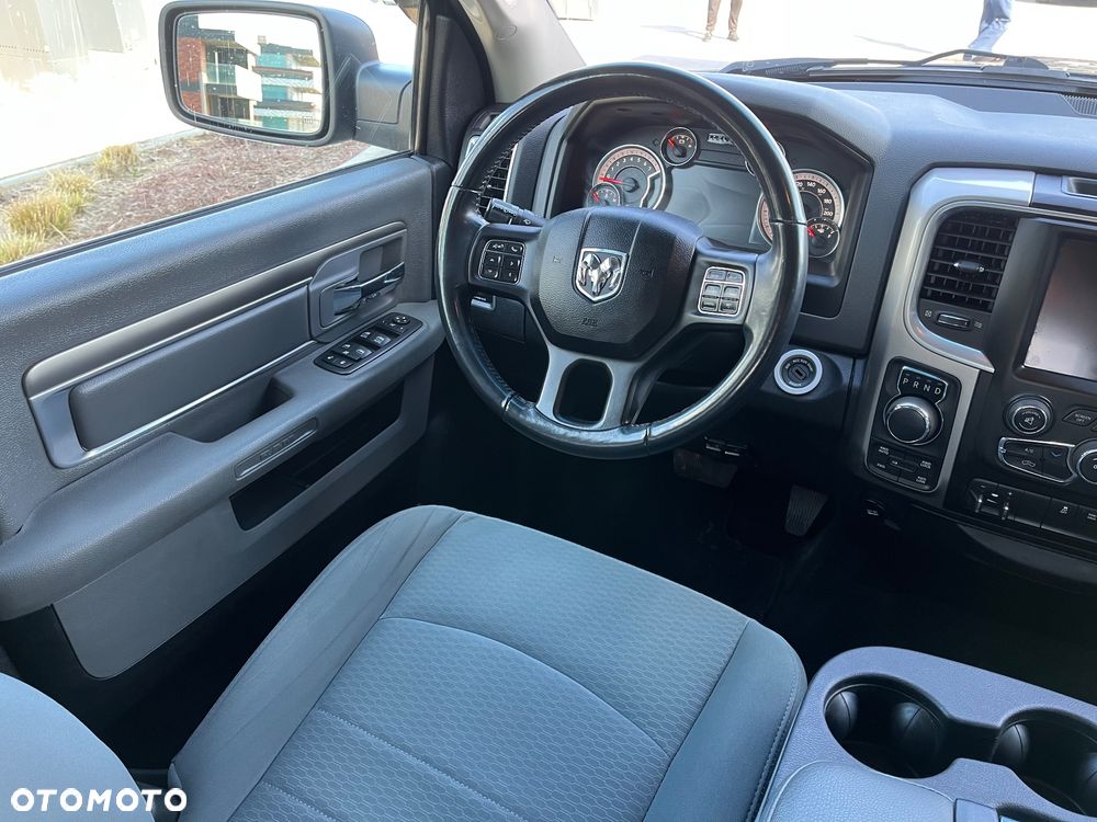 RAM 1500 5.7 Crew Cab Bighorn - 14