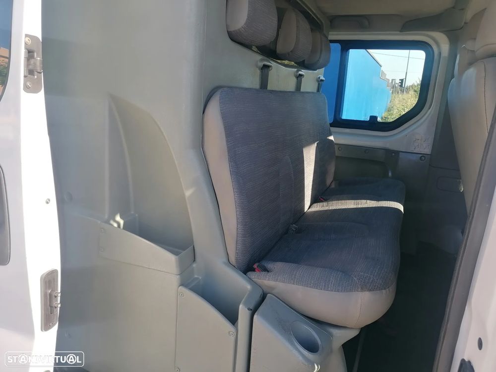 Renault Trafic 2.0DCI - 8