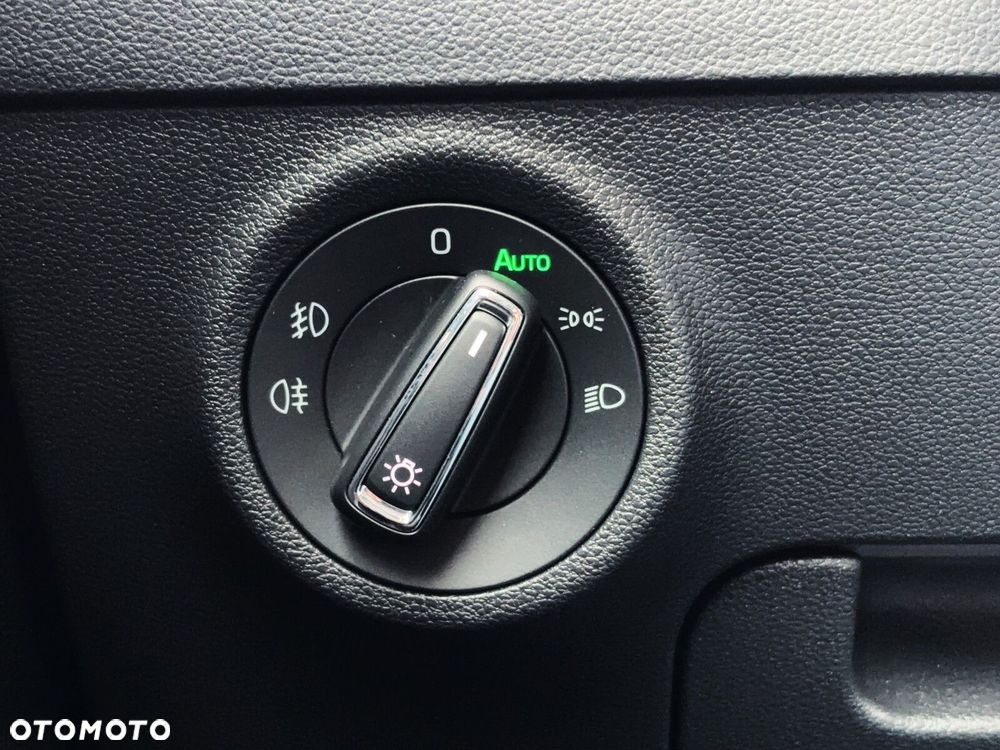 Skoda Karoq 1.5 TSI ACT Style DSG - 29