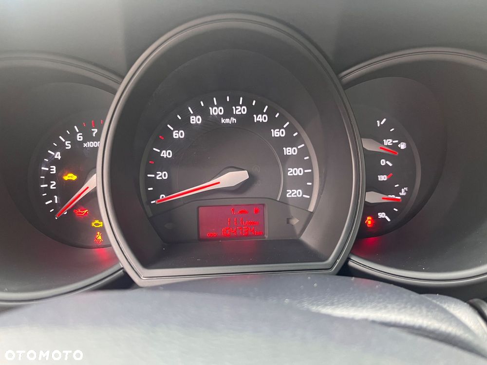 Kia Rio 2015 photo 5
