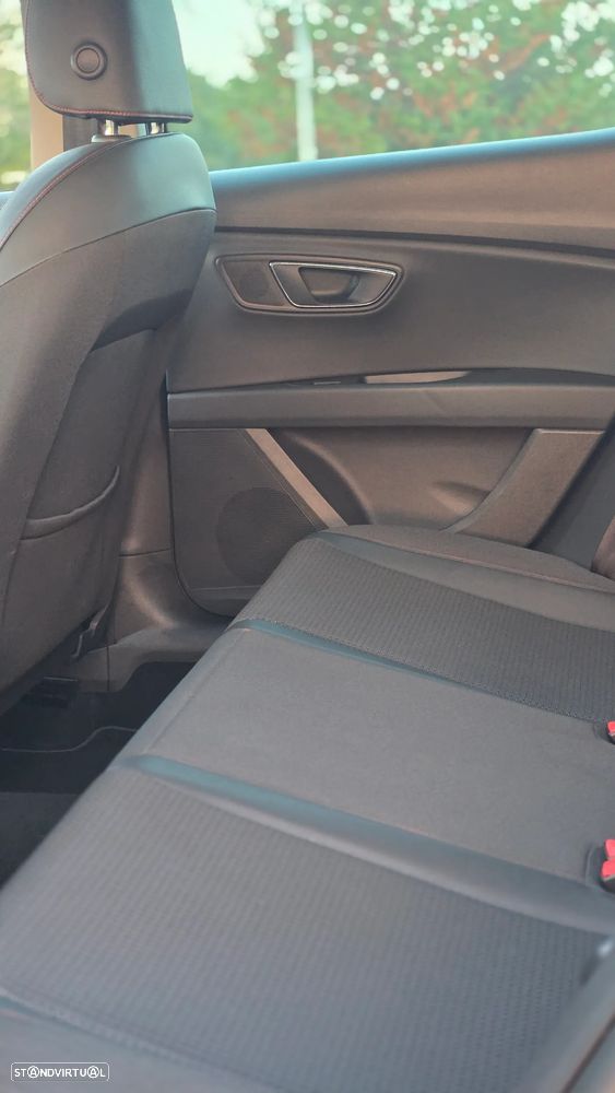 SEAT Leon 2.0 TDI DPF S&S FR - 26