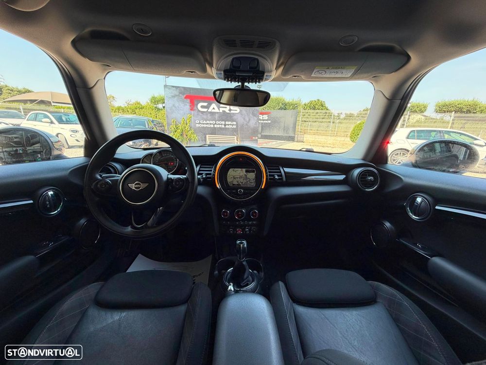 MINI 3 Portas Cooper D Auto - 18