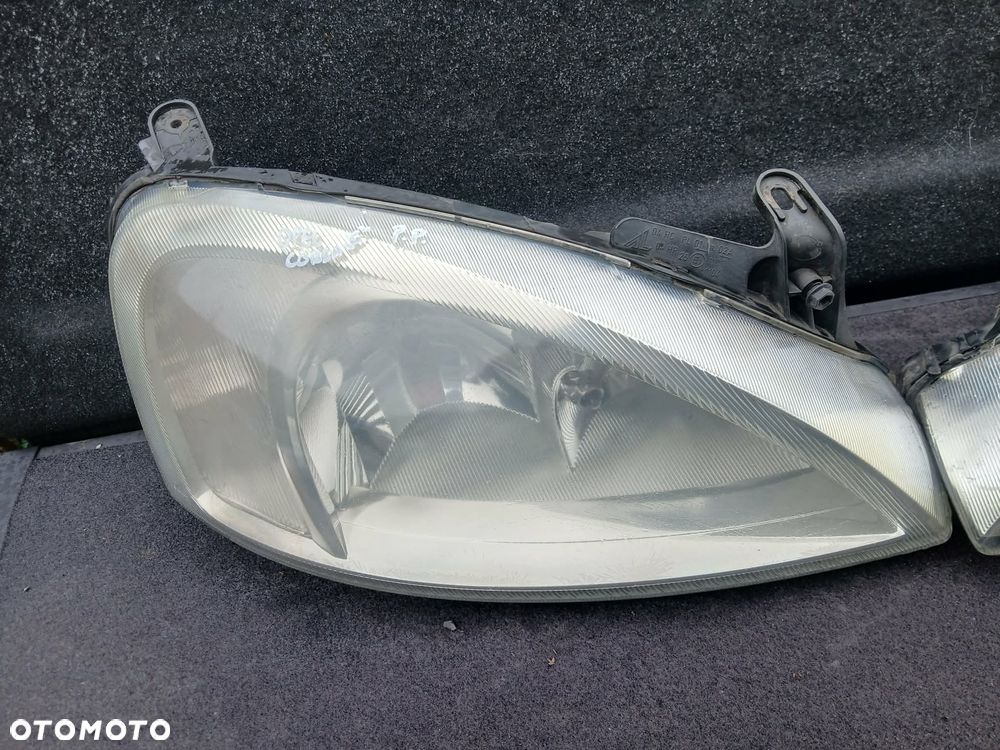 Opel Corsa C lampa przednia lewa, prawa - 3
