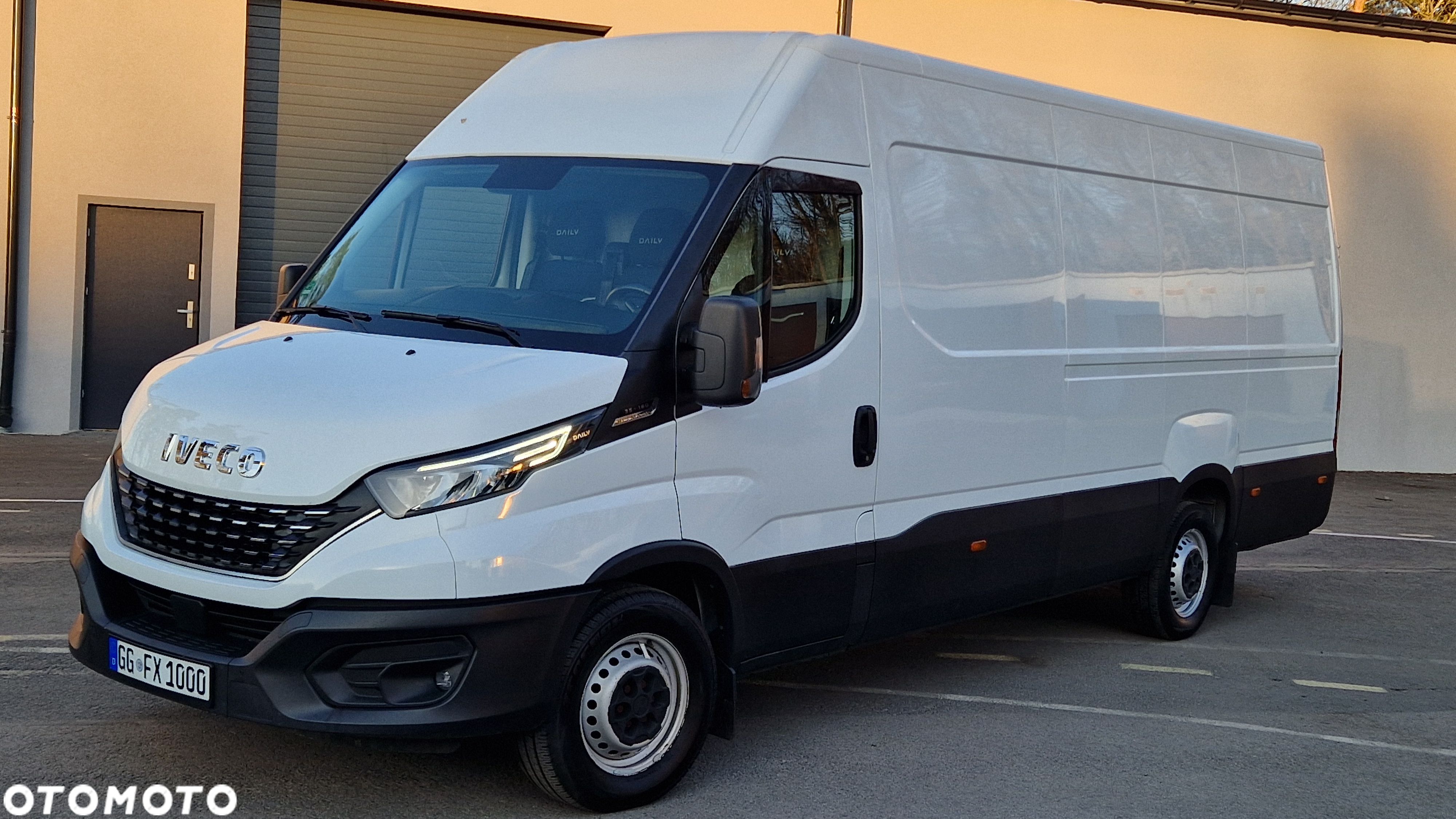 Iveco DAILY HIMATIC MAX L4H2 35S16 160KM FUL LEDYDAILY MAXI 35s16 Klimatronik Kamera AKTYWNY Tempomat NOWE OPONY - 1