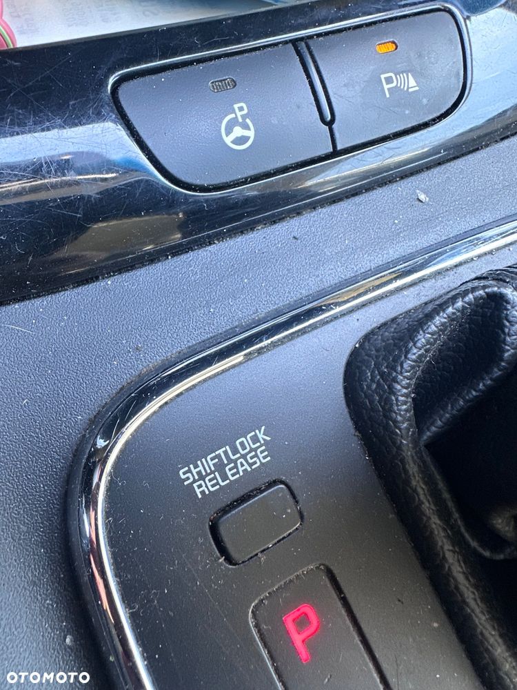Kia Ceed 1.6 CRDi 128 Platinum Edition - 17