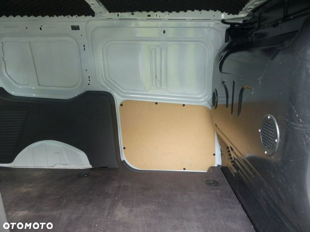 Ford Transit Connect - 12
