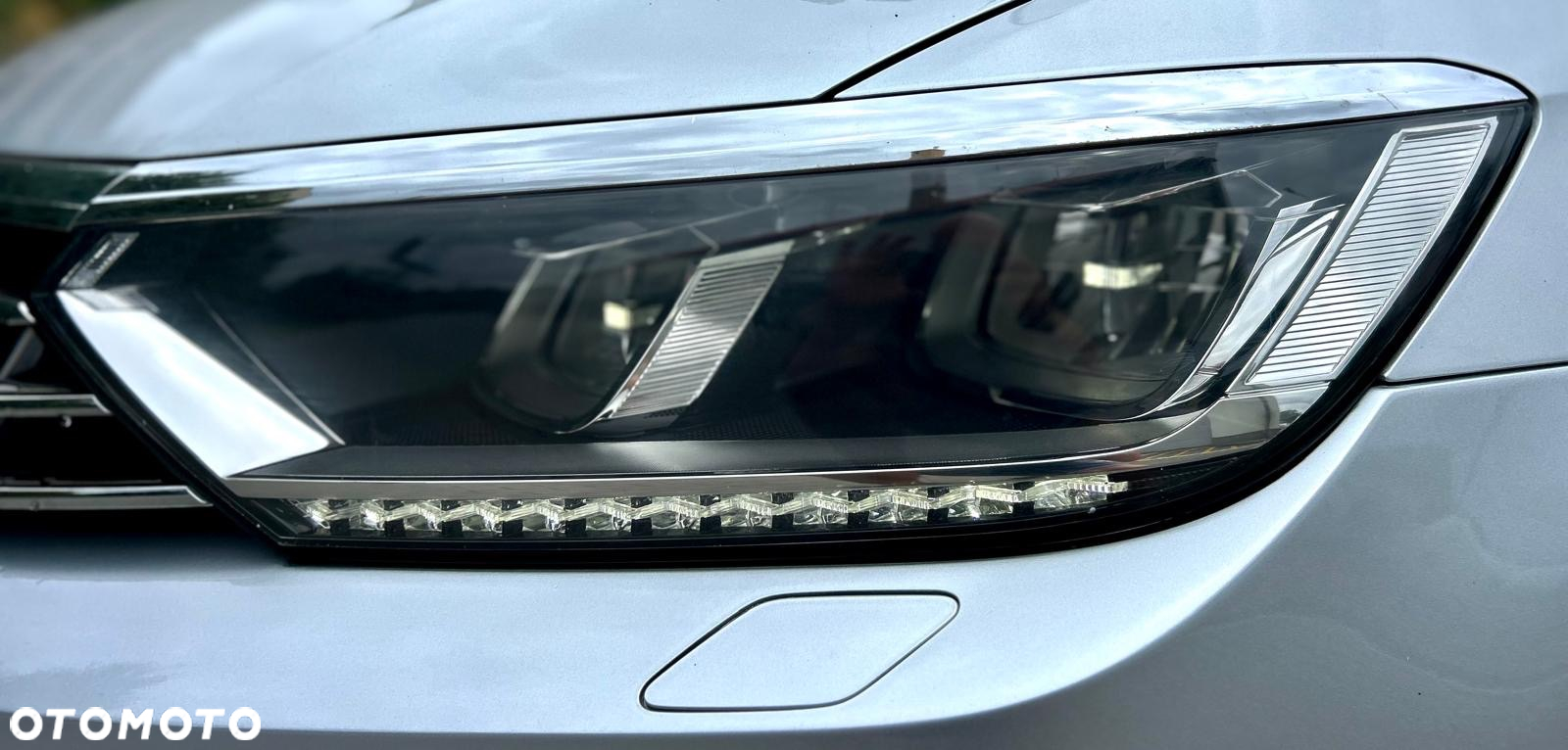 Volkswagen Passat Variant 1.8 TSI (BlueMotion Technology) DSG Highline - 22