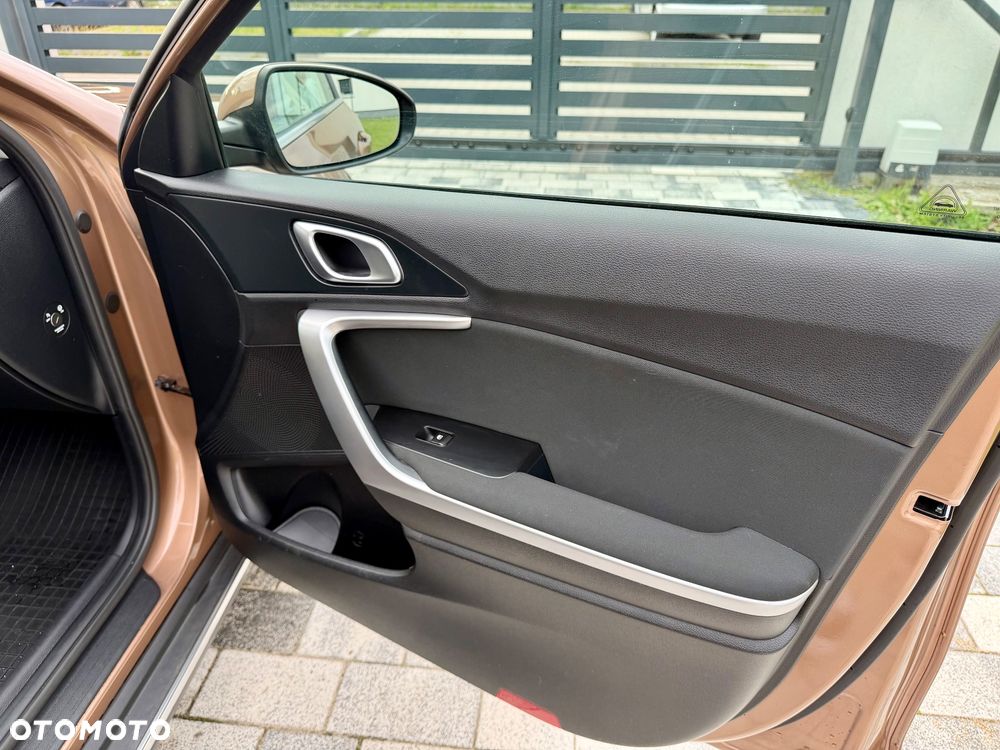 Kia XCeed 1.5 T-GDI M - 27