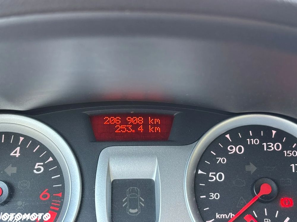 Renault Clio 1.2 16V TCE Alize - 11