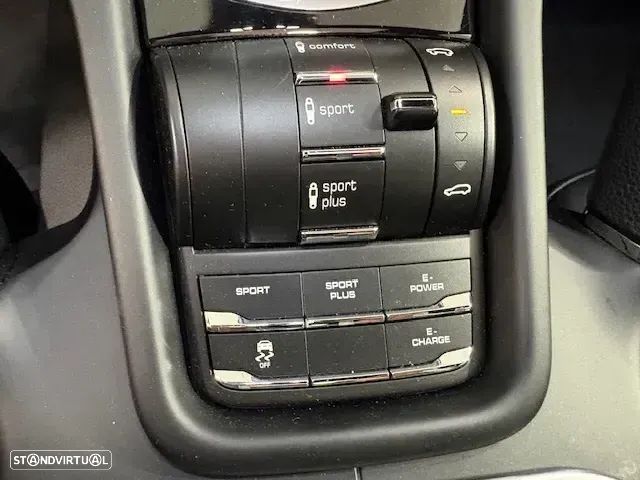 Porsche Cayenne S E-Hybrid Platinum Edition - 22