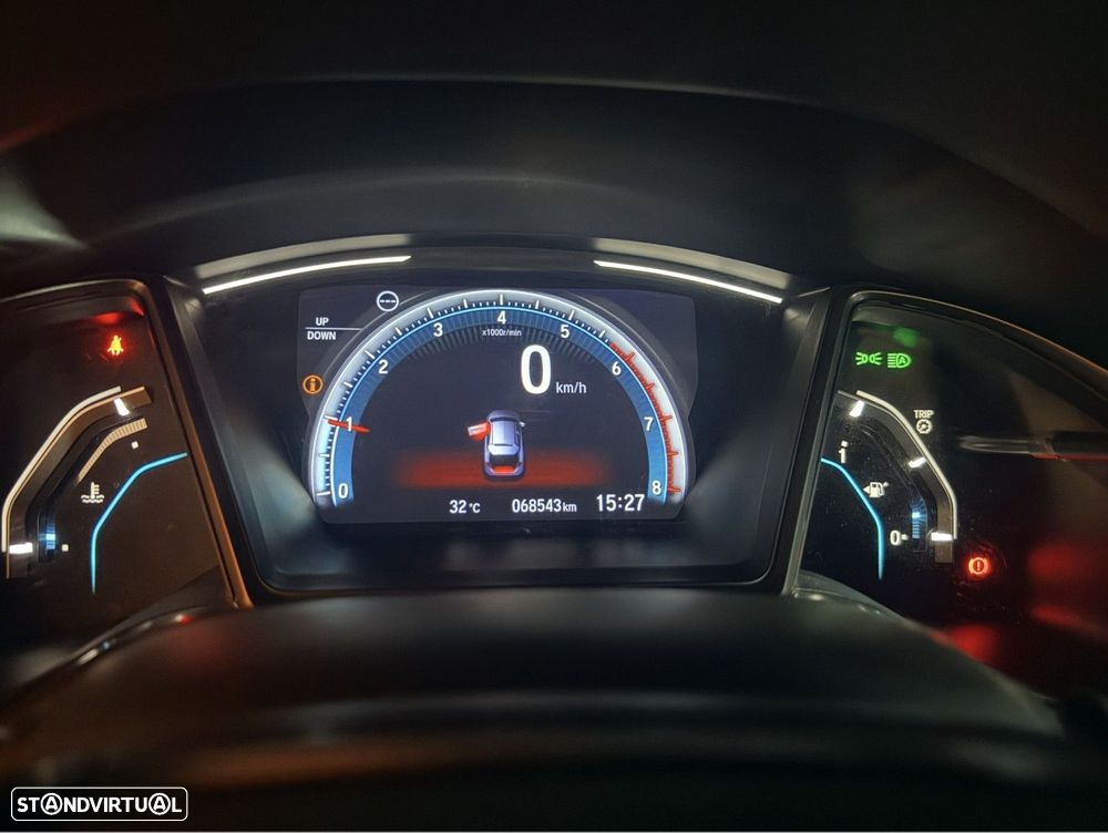 Honda Civic 1.0 i-VTEC Elegance Navi - 21