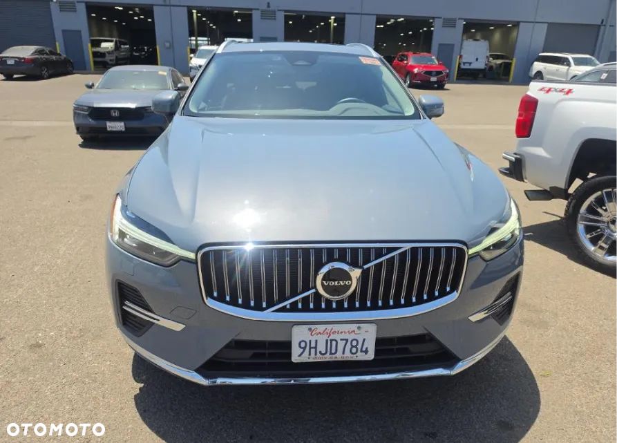 Volvo XC 60 B5 B AWD Plus Bright - 3