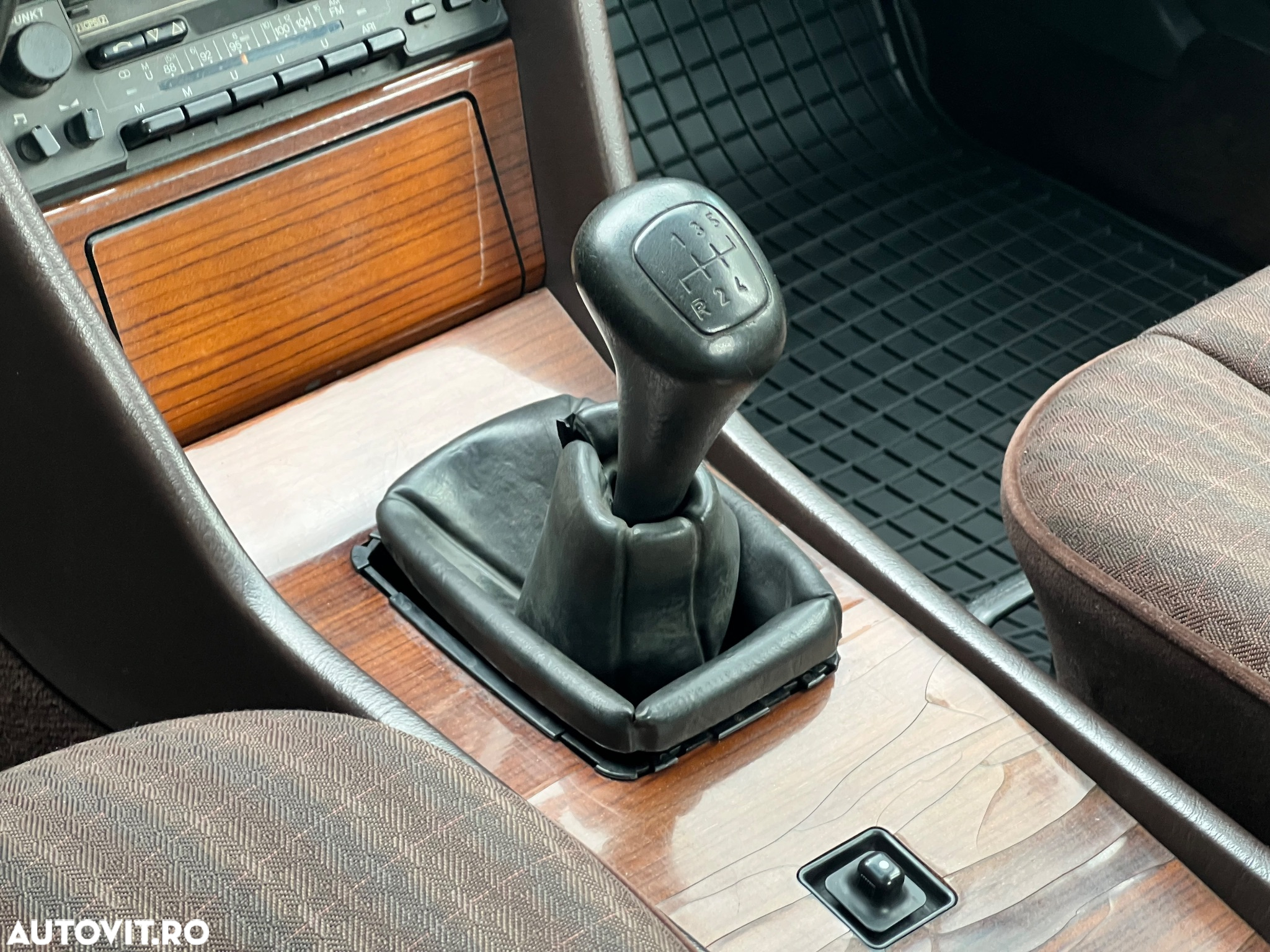 Mercedes-Benz W124 - 14