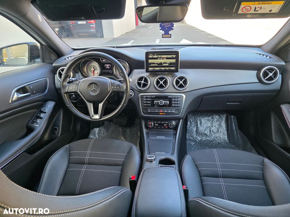 Mercedes-Benz GLA 220 CDI 7G-DCT Urban - 17