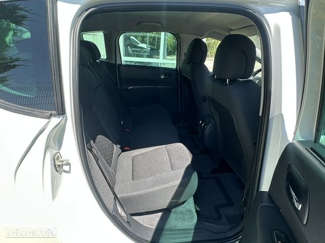 Peugeot 3008 1.6 BlueHDi Style EAT6 - 14