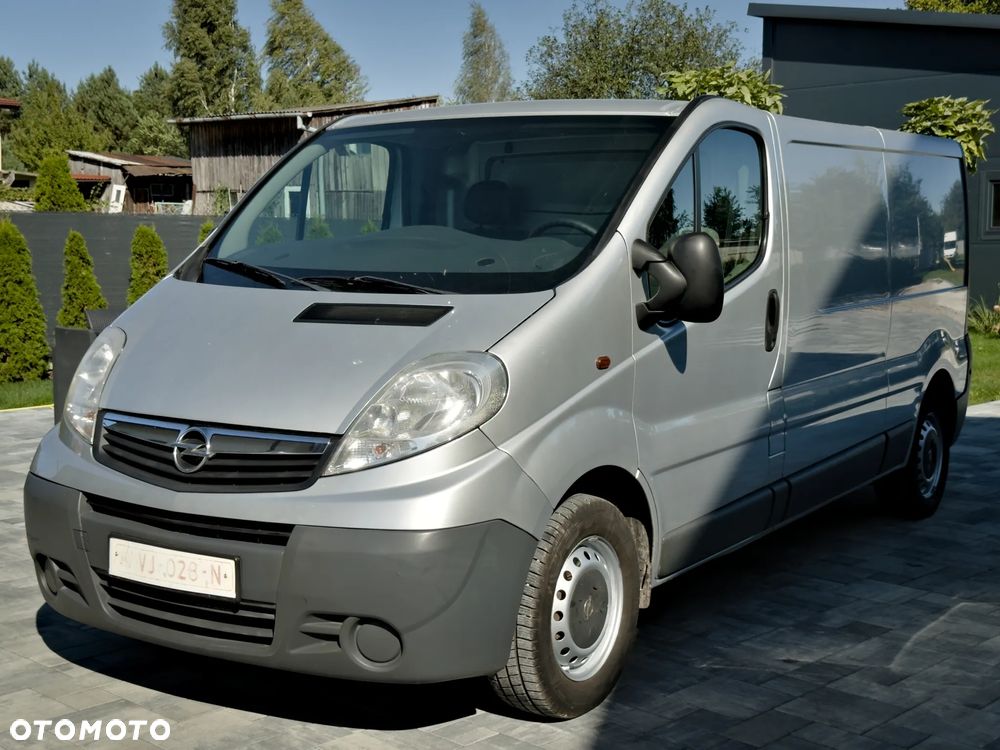 Opel Vivaro - 10