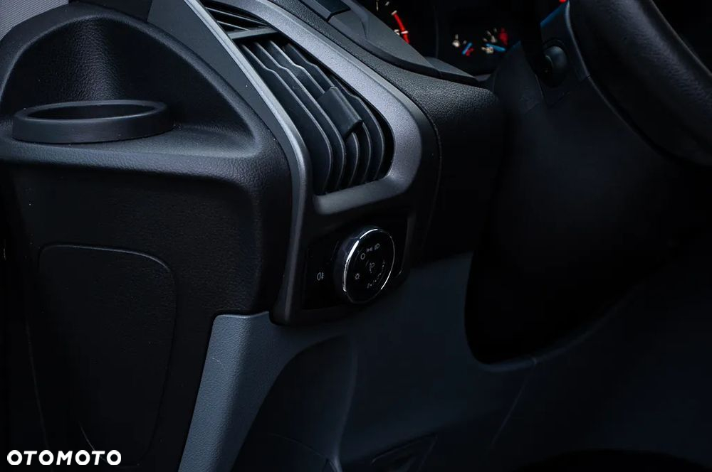 Ford TRANSIT CUSTOM - 33