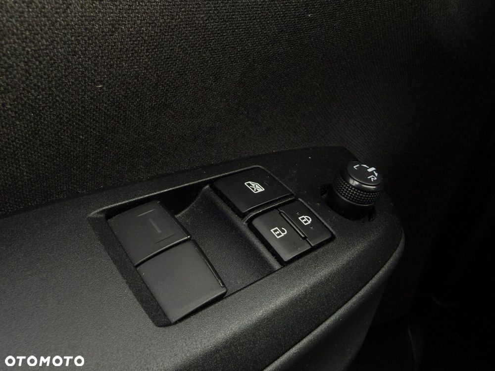 Toyota Yaris - 27