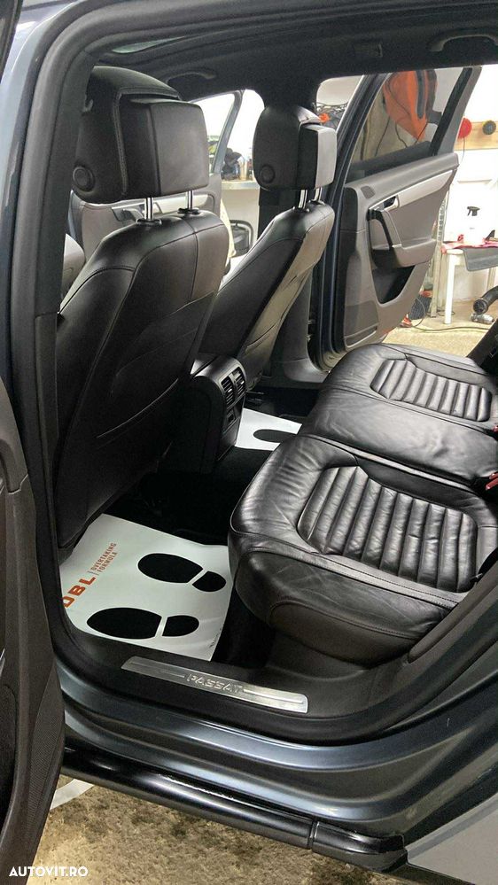 Volkswagen Passat 2.0 TDI 4Motion BlueMotion Technology Comfortline - 10