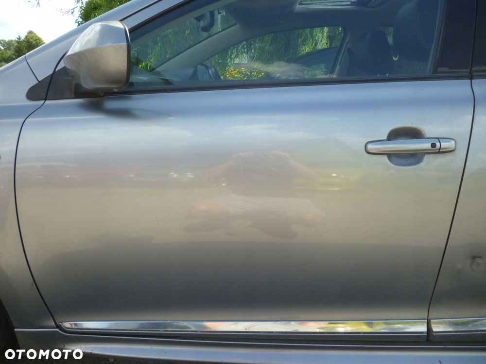 DRZWI LEWE PRZEDNIE KOMPLETNE SUZUKI KIZASHI 2014 ROK 2.4B 4WD ZNC C09 - 2